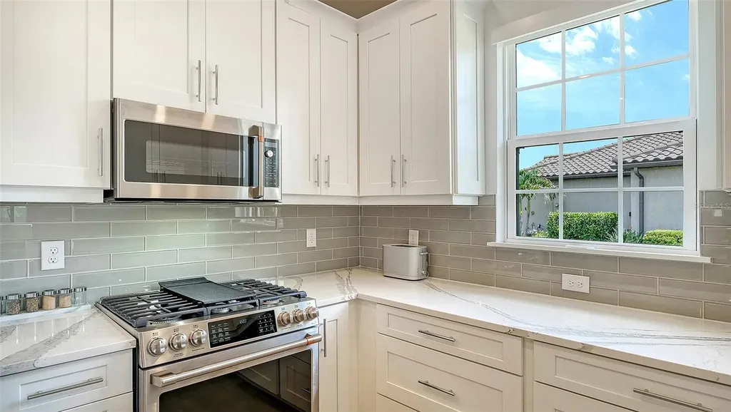 4737 Tortona Court Bradenton FL 34211