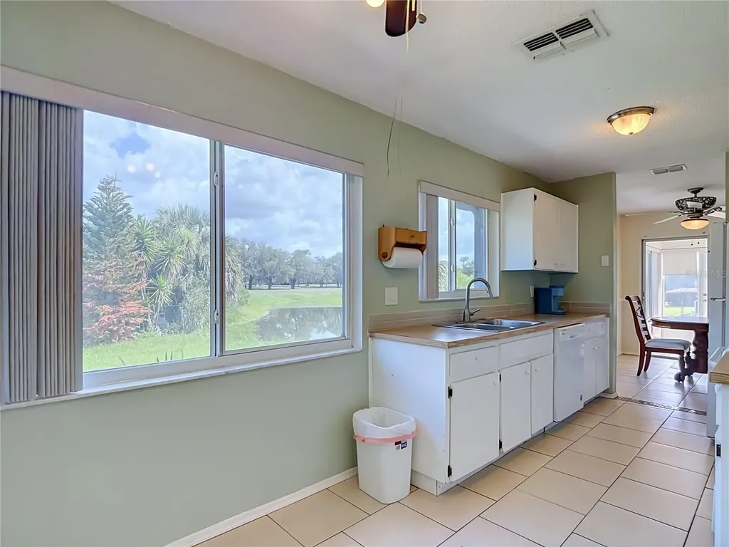 7536 St Andrews Boulevard Weeki Wachee FL 34613