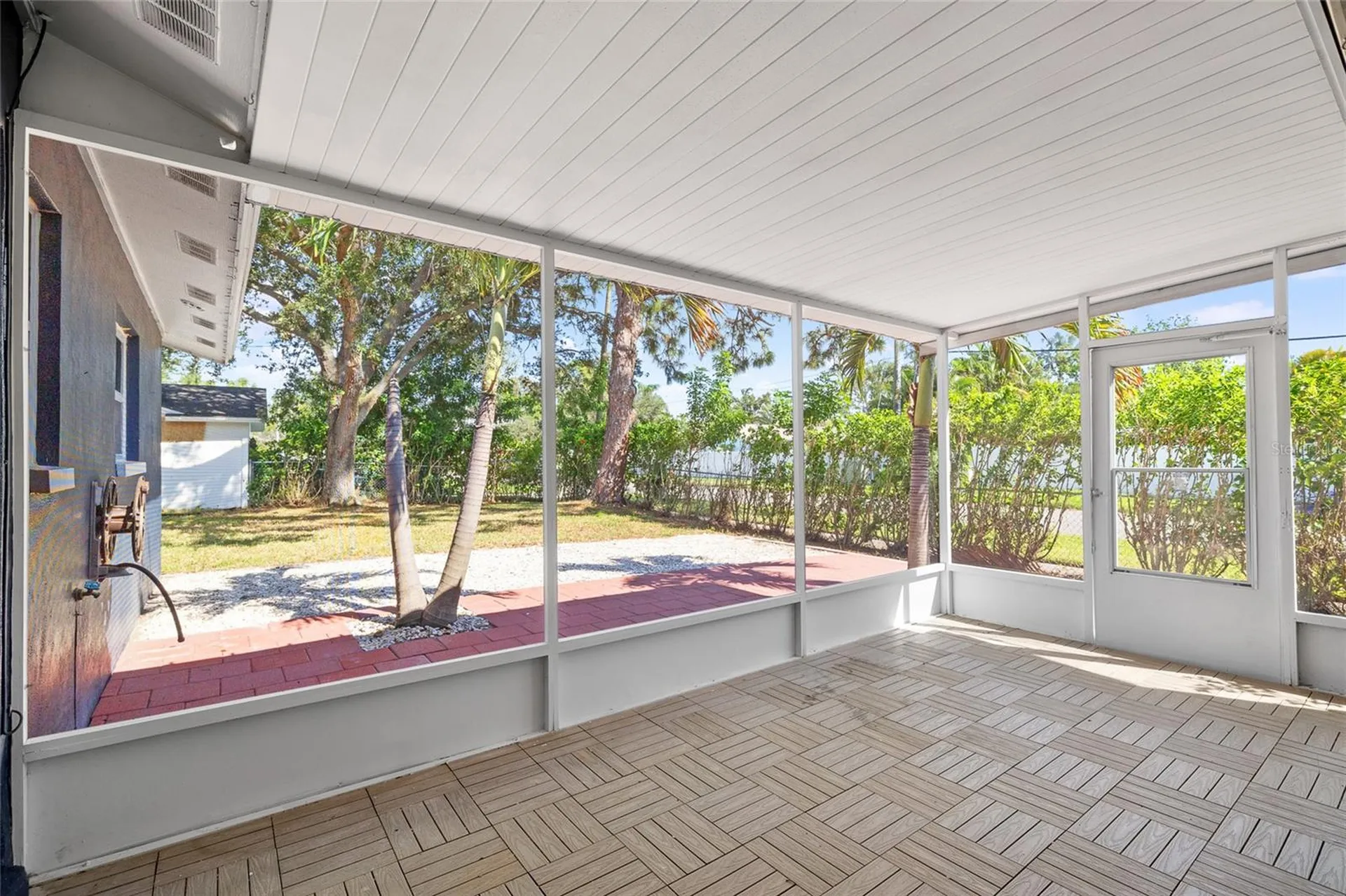 5901 Denver Street NE St Petersburg FL 33703