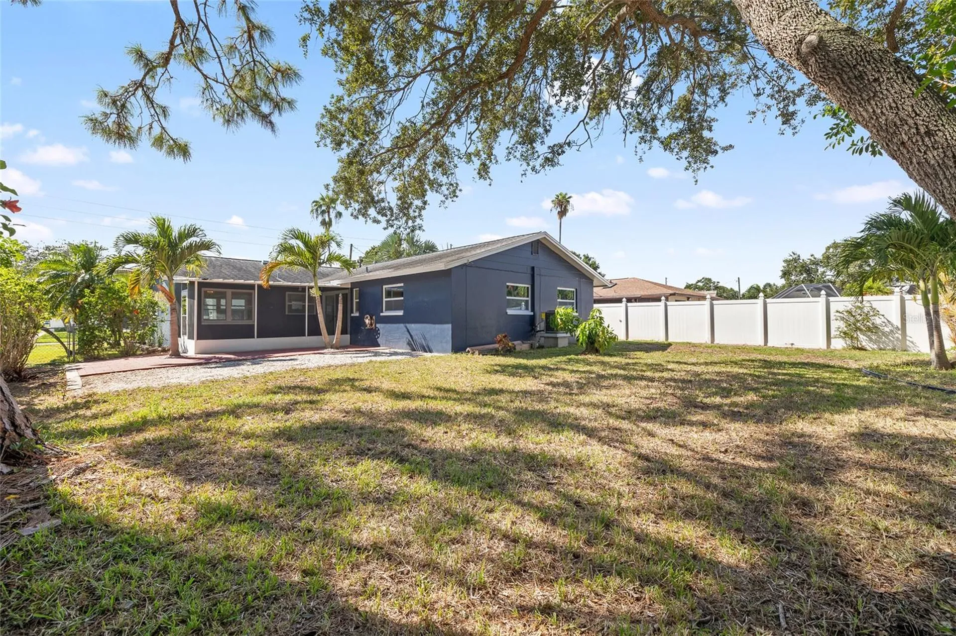 5901 Denver Street NE St Petersburg FL 33703