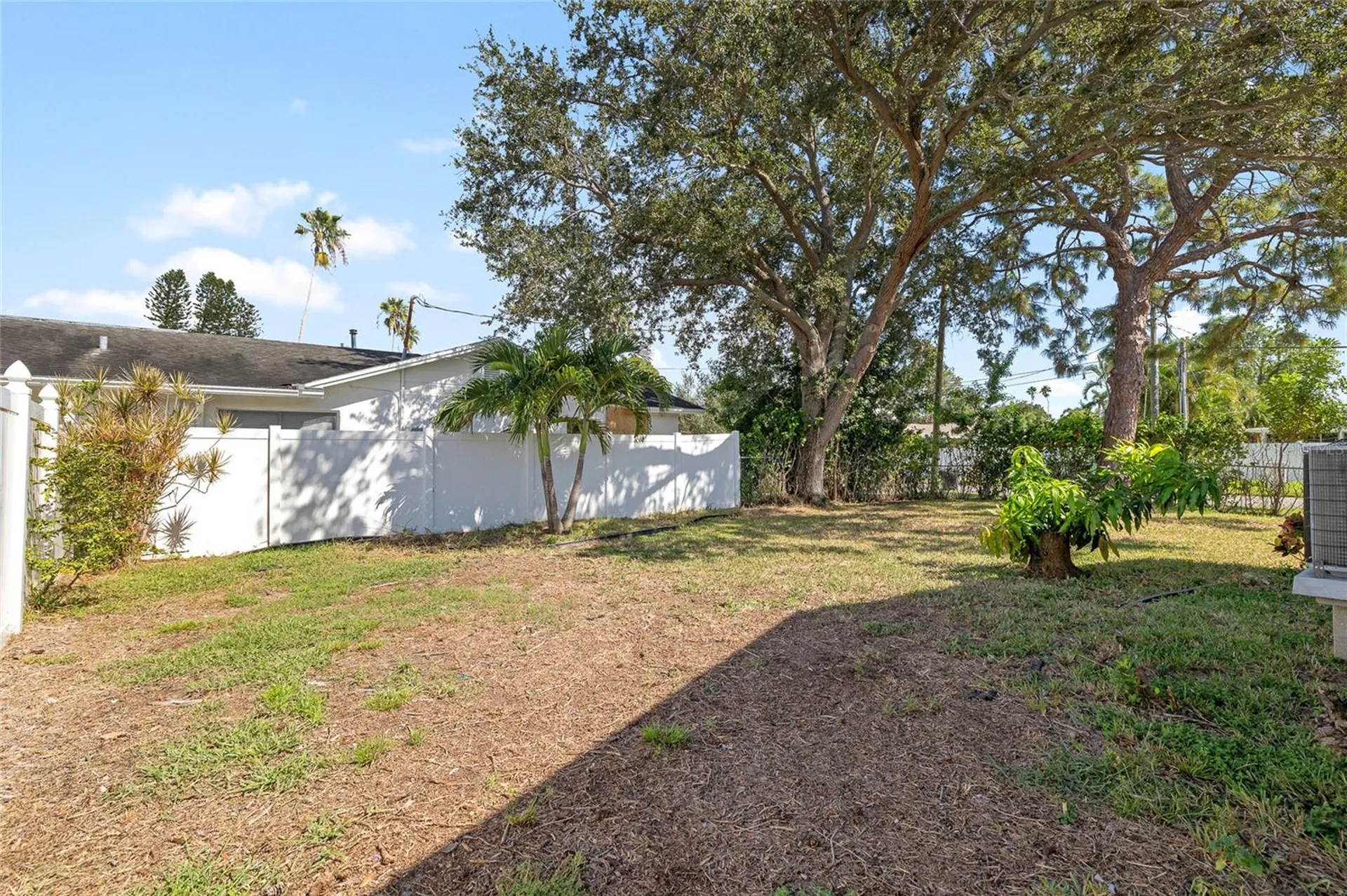 5901 Denver Street NE St Petersburg FL 33703
