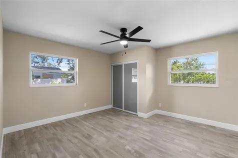 5901 Denver Street NE St Petersburg FL 33703