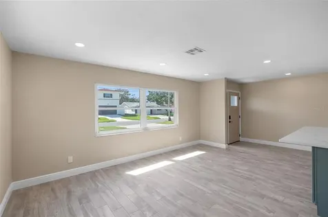 5901 Denver Street NE St Petersburg FL 33703