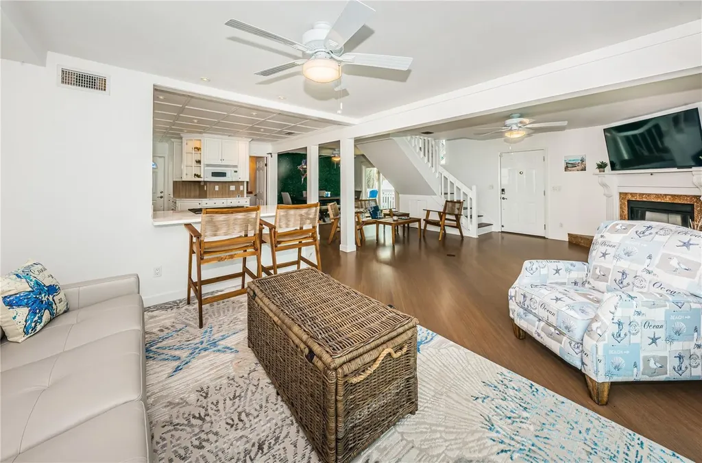 8432 W Gulf Boulevard Treasure Island FL 33706