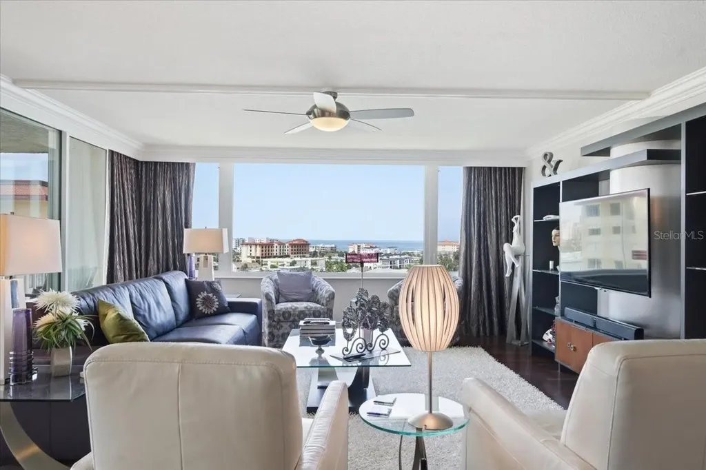 736 Island Way Clearwater Beach FL 33767