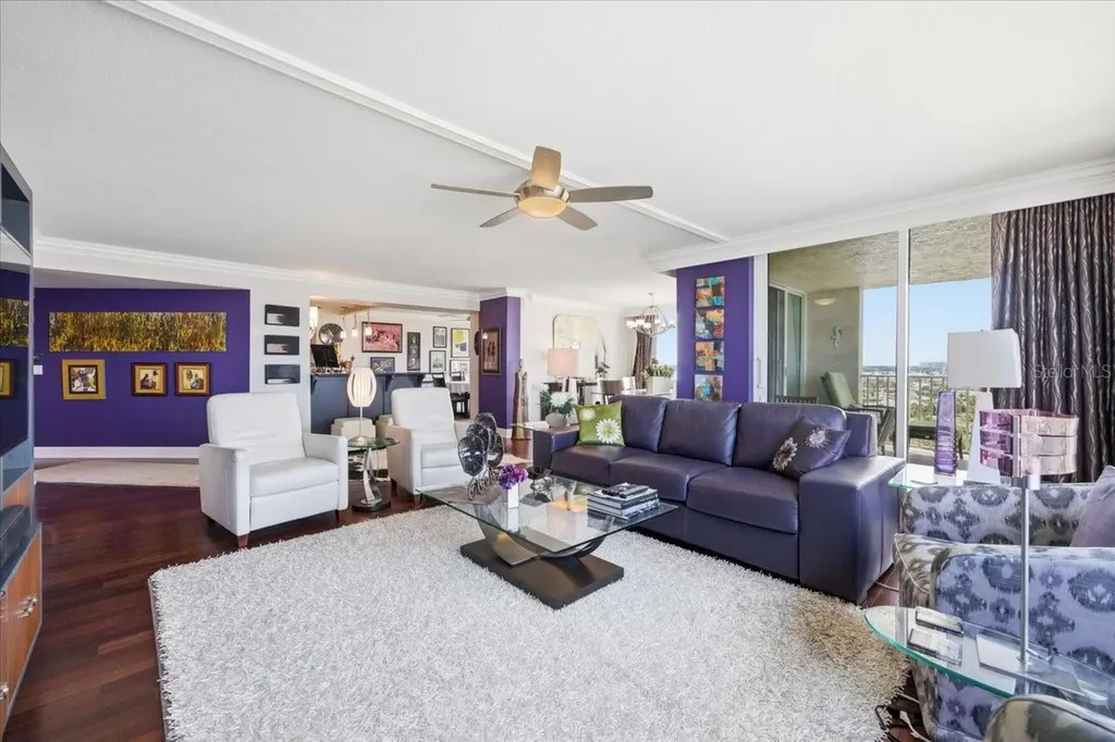 736 Island Way Clearwater Beach FL 33767