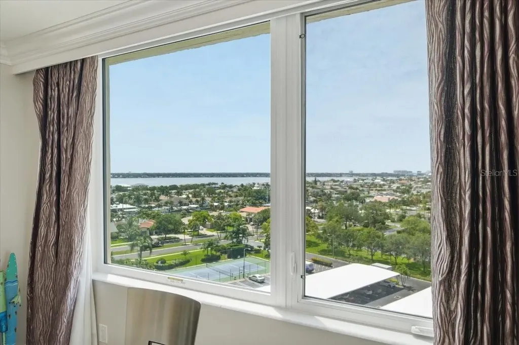 736 Island Way Clearwater Beach FL 33767