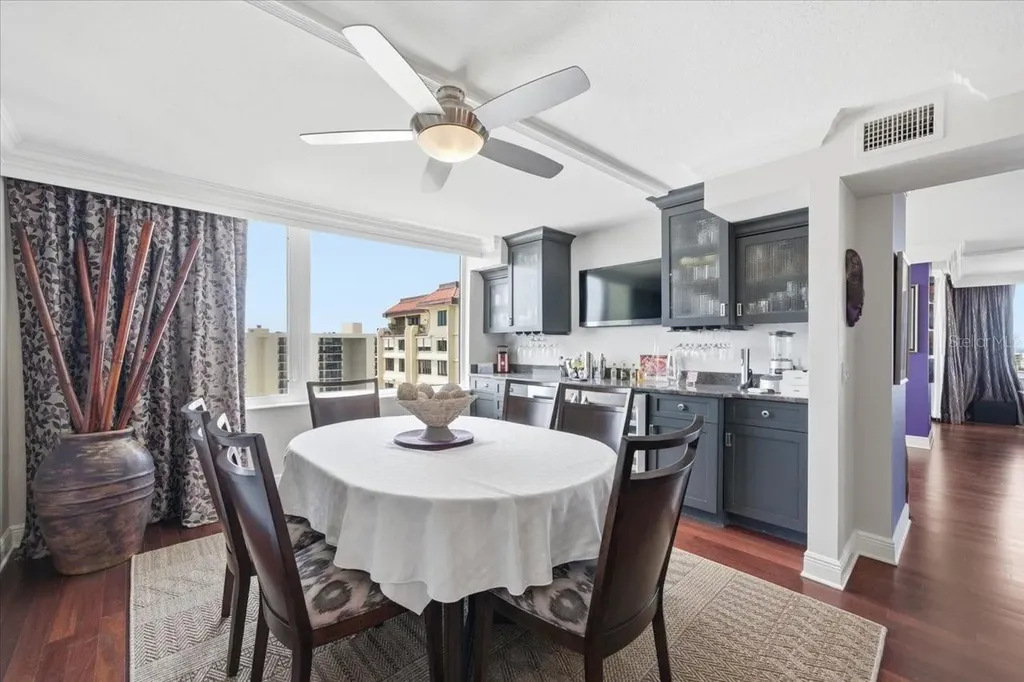 736 Island Way Clearwater Beach FL 33767