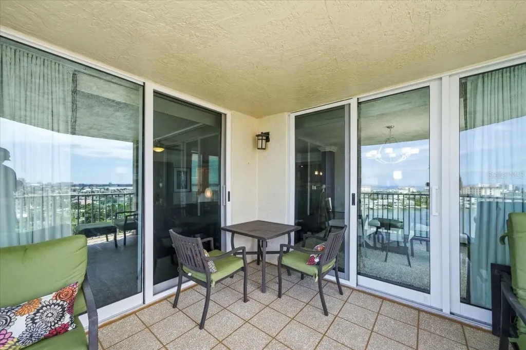 736 Island Way Clearwater Beach FL 33767