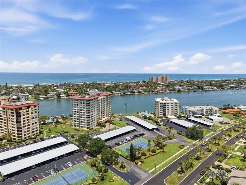 736 Island Way Clearwater Beach FL 33767