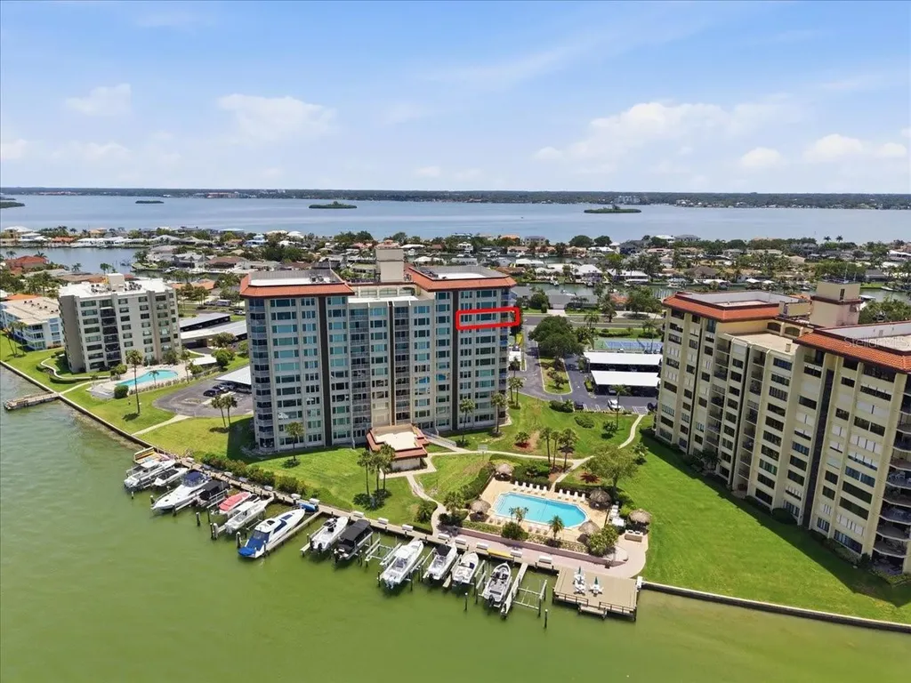 736 Island Way Clearwater Beach FL 33767