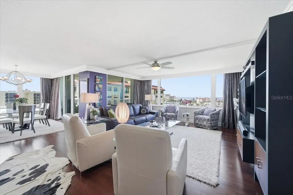 736 Island Way Clearwater Beach FL 33767