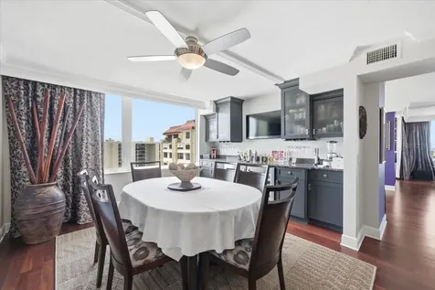 736 Island Way Clearwater Beach FL 33767