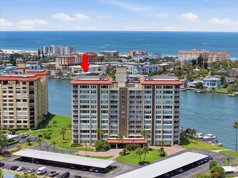 736 Island Way Clearwater Beach FL 33767