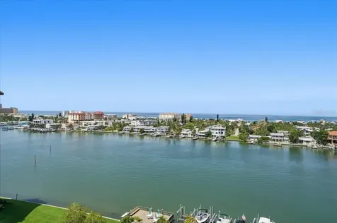 736 Island Way Clearwater Beach FL 33767