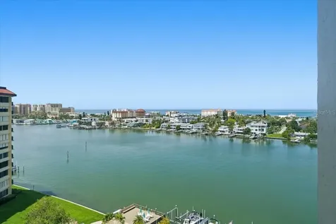 736 Island Way Clearwater Beach FL 33767