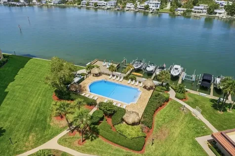 736 Island Way Clearwater Beach FL 33767