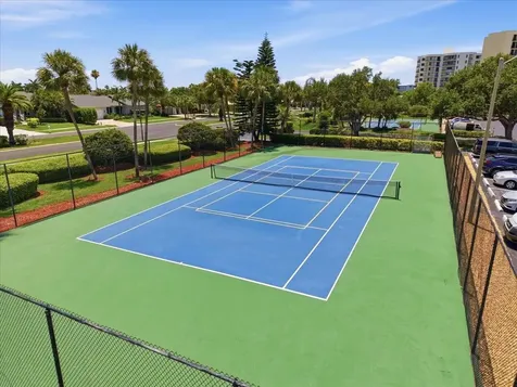 736 Island Way Clearwater Beach FL 33767