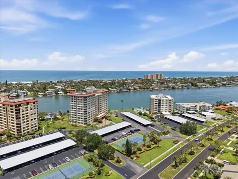 736 Island Way Clearwater Beach FL 33767
