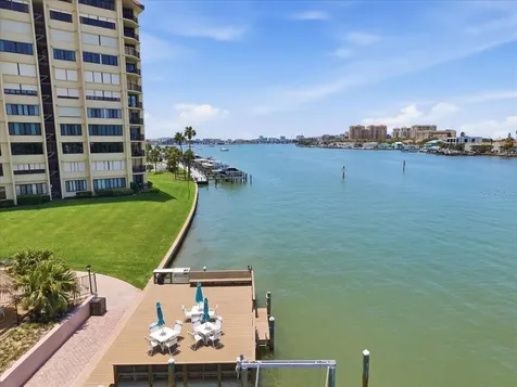 736 Island Way Clearwater Beach FL 33767