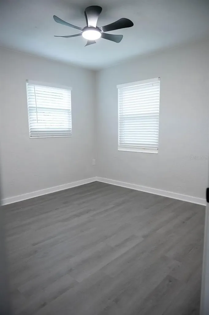5480 70th Lane N St Petersburg FL 33709