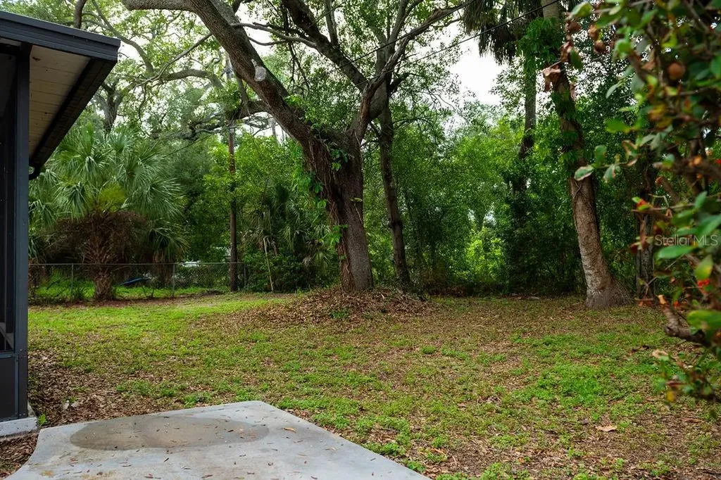 5480 70th Lane N St Petersburg FL 33709