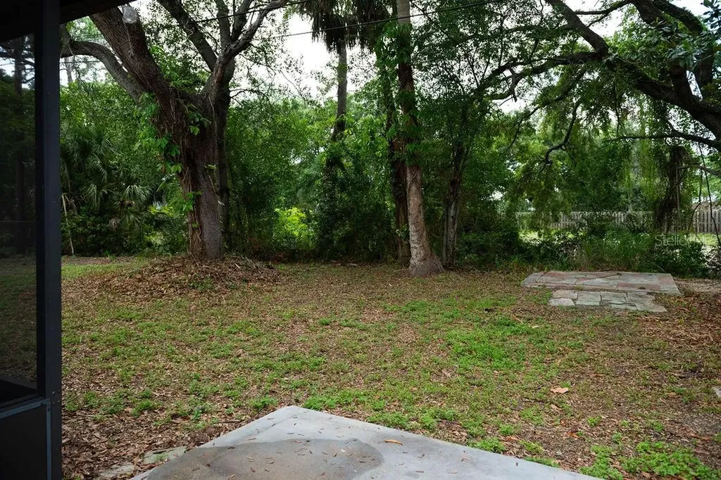 5480 70th Lane N St Petersburg FL 33709