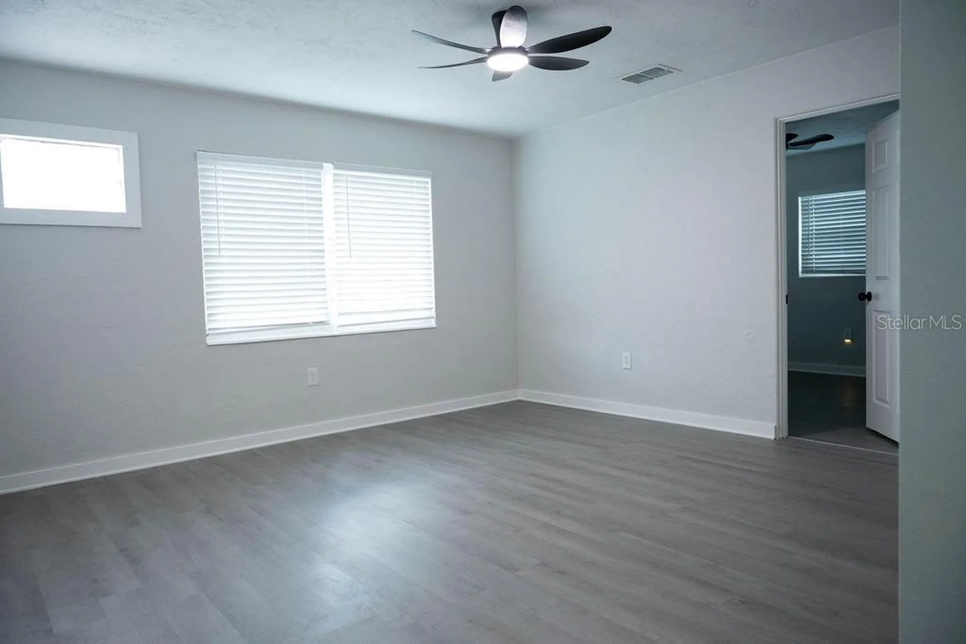 5480 70th Lane N St Petersburg FL 33709