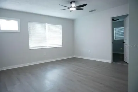 5480 70th Lane N St Petersburg FL 33709