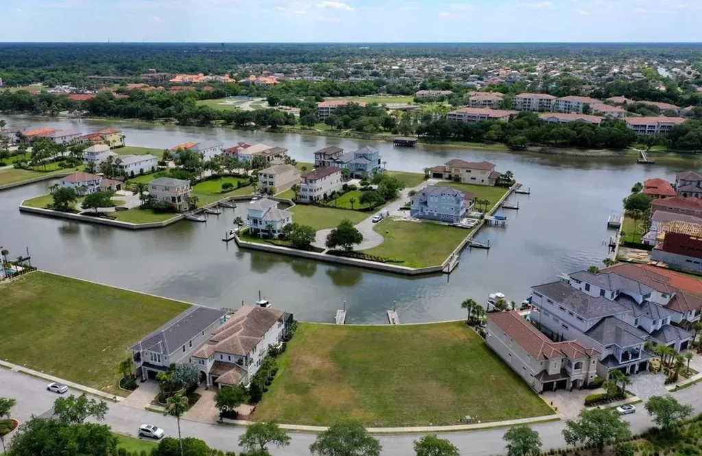 318 Harbor Village Point N Palm Coast FL 32137