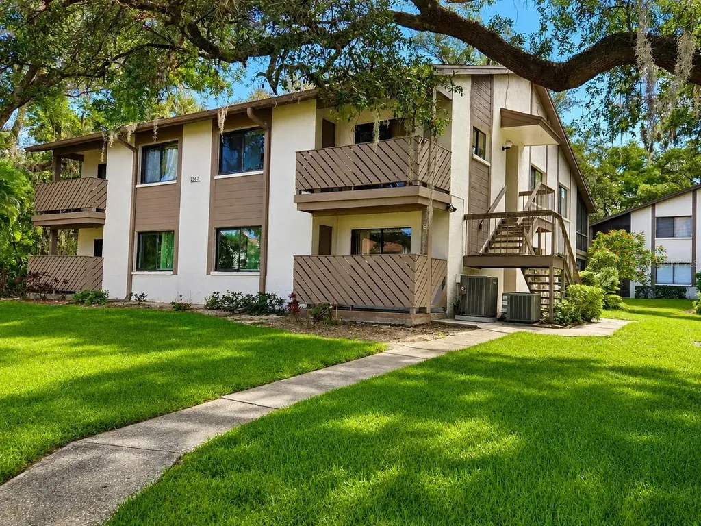 2367 Flanders Way Safety Harbor FL 34695
