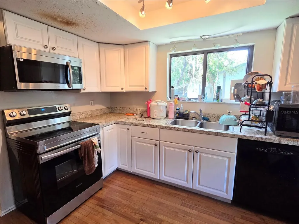 2367 Flanders Way Safety Harbor FL 34695