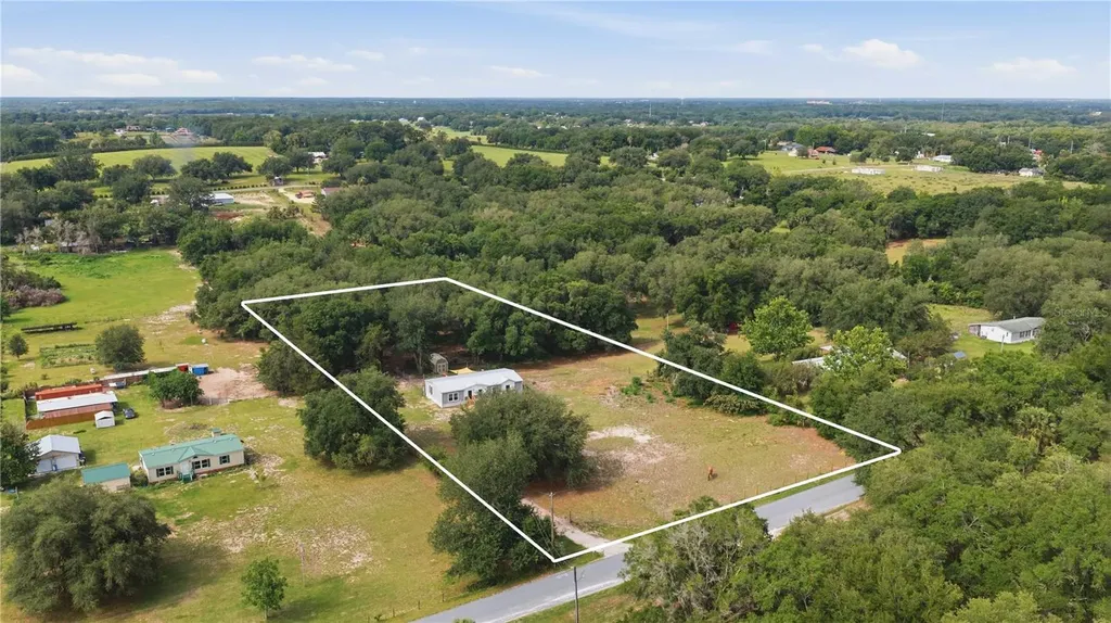 14450 SE Sunset Harbor Road Weirsdale FL 32195