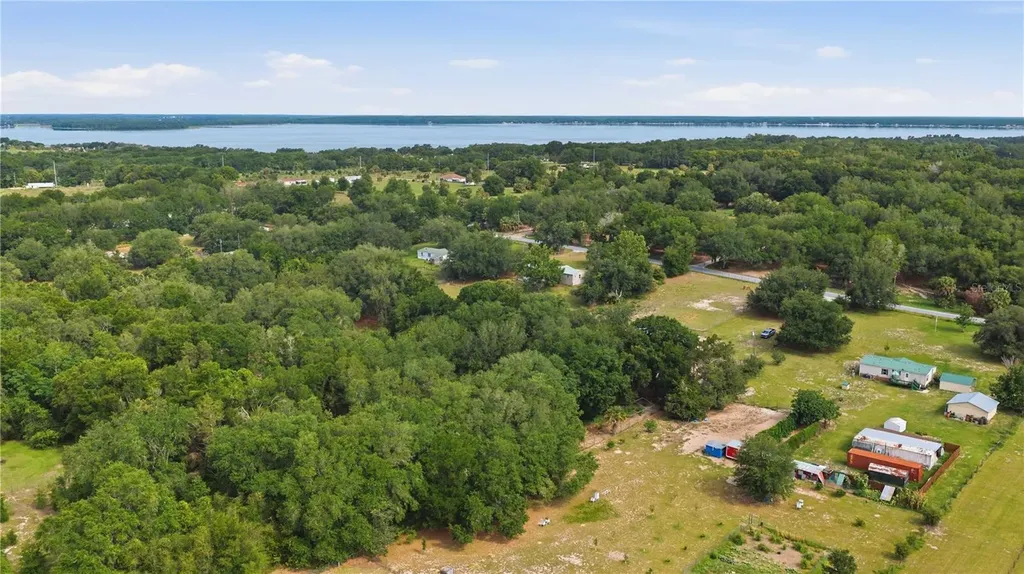 14450 SE Sunset Harbor Road Weirsdale FL 32195