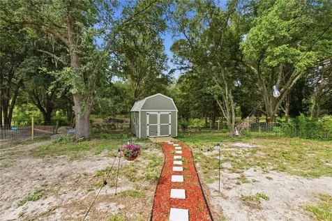 14450 SE Sunset Harbor Road Weirsdale FL 32195