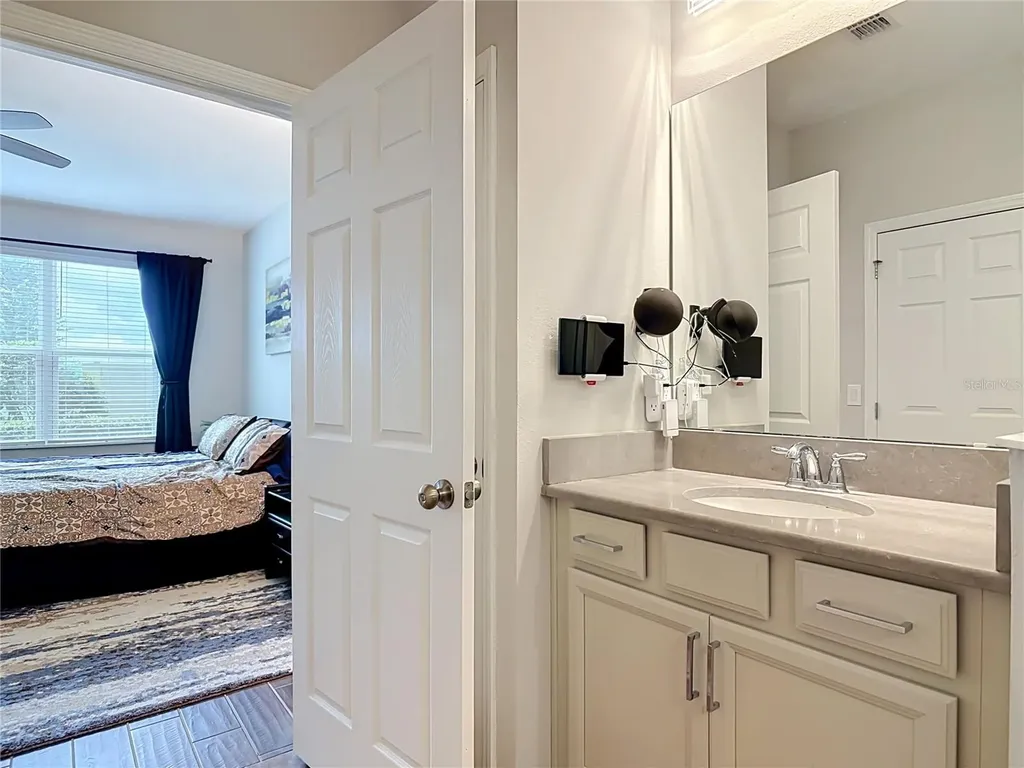 1235 Verdant Glade Place Aloma FL 32792