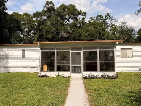 201 NW 136th Terrace Ocala FL 34482
