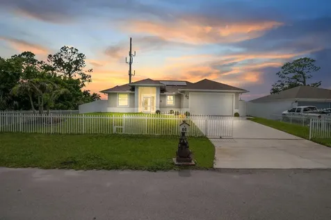 60 Floyd Avenue S Lehigh Acres FL 33976