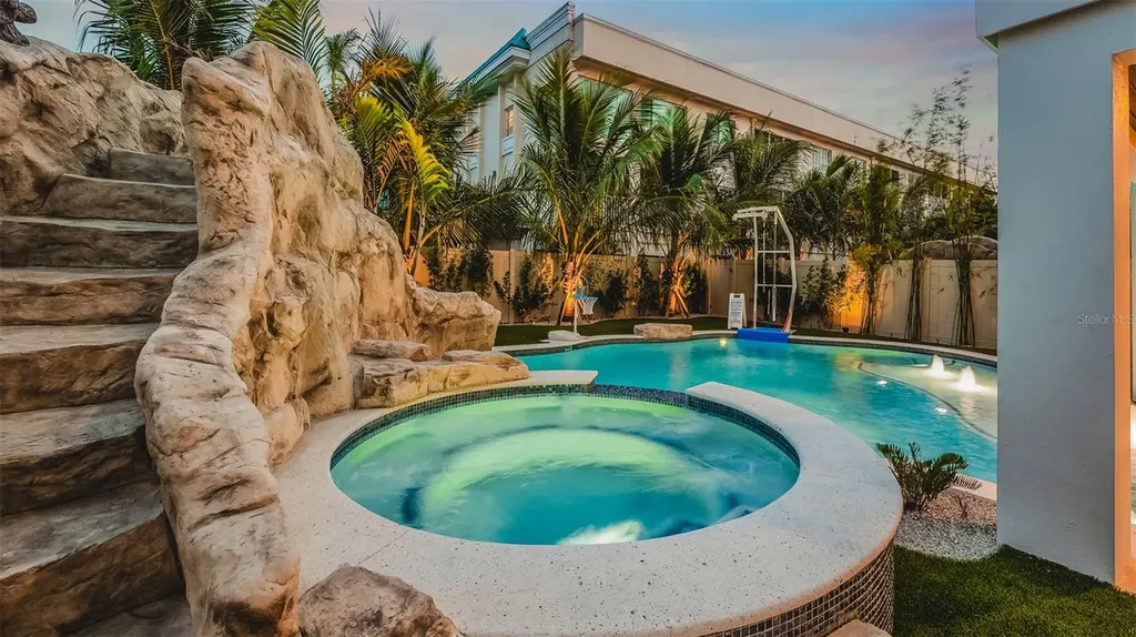 1142 Windsong Lane Sarasota FL 34242