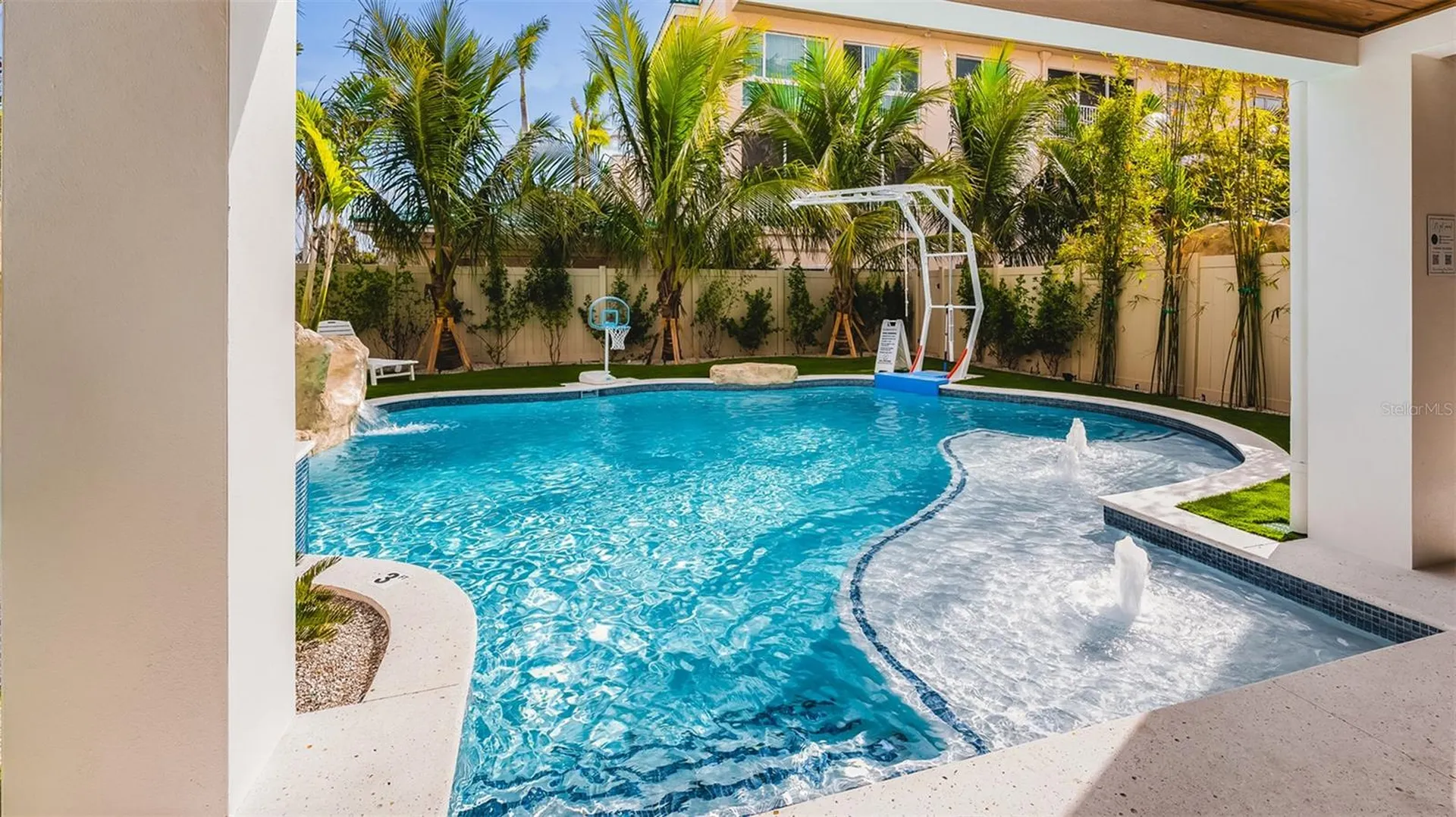 1142 Windsong Lane Sarasota FL 34242
