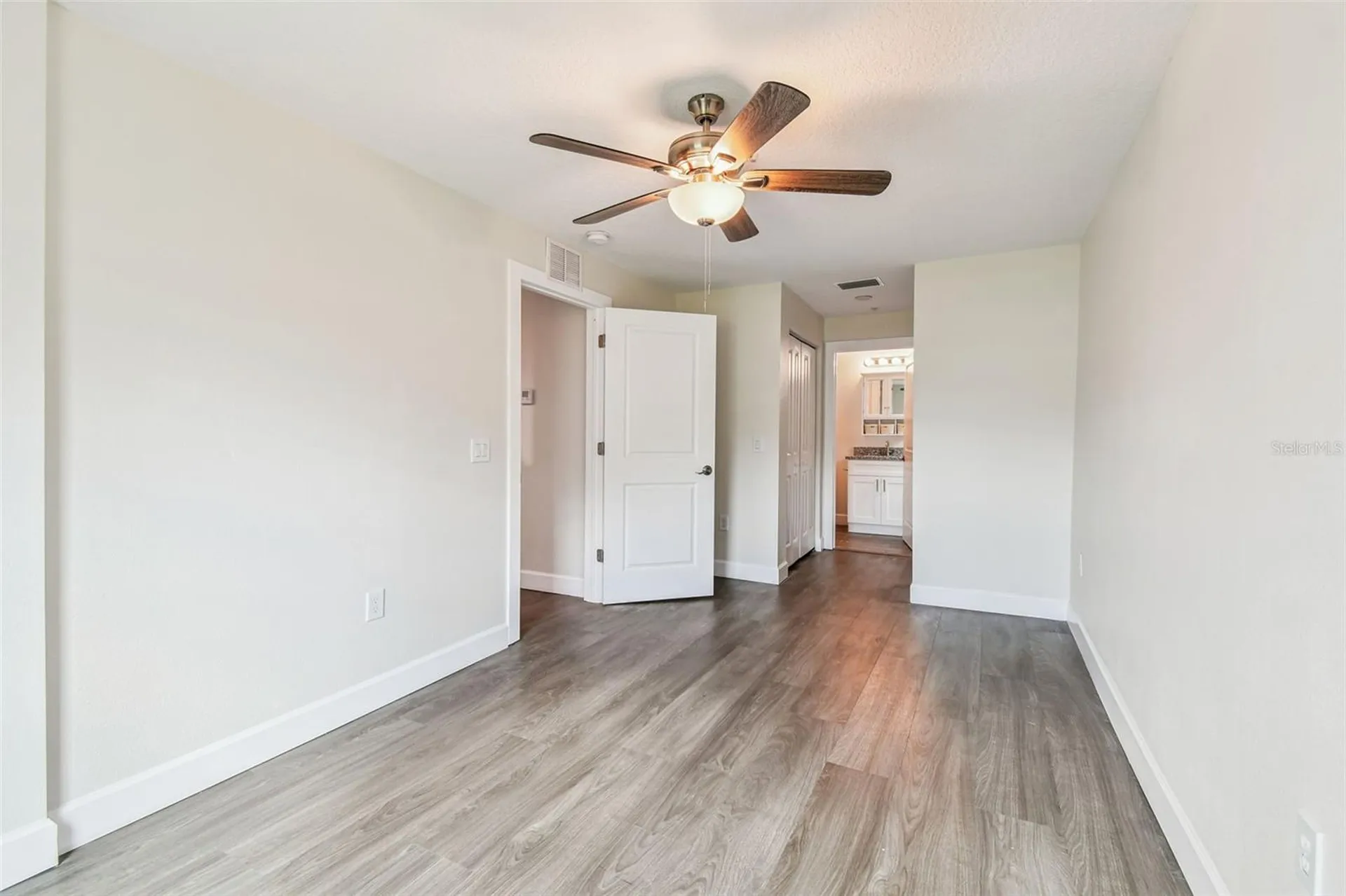 650 E Tarpon Avenue Tarpon Springs FL 34689