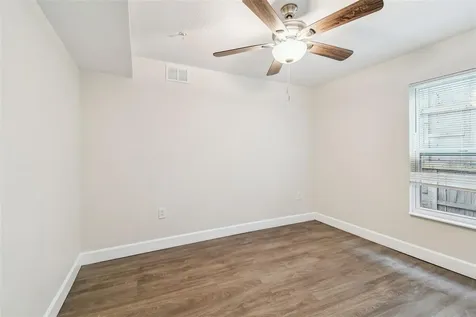 650 E Tarpon Avenue Tarpon Springs FL 34689