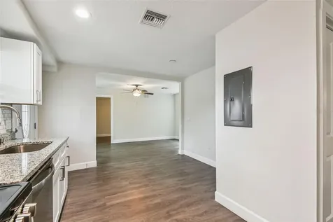 650 E Tarpon Avenue Tarpon Springs FL 34689