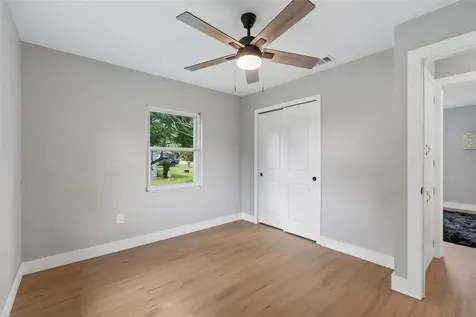 5029 19th Street Zephyrhills FL 33542