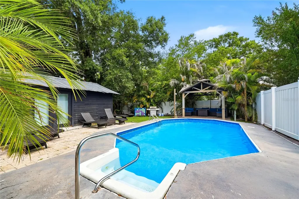 709 W Peninsular Street Tampa FL 33603
