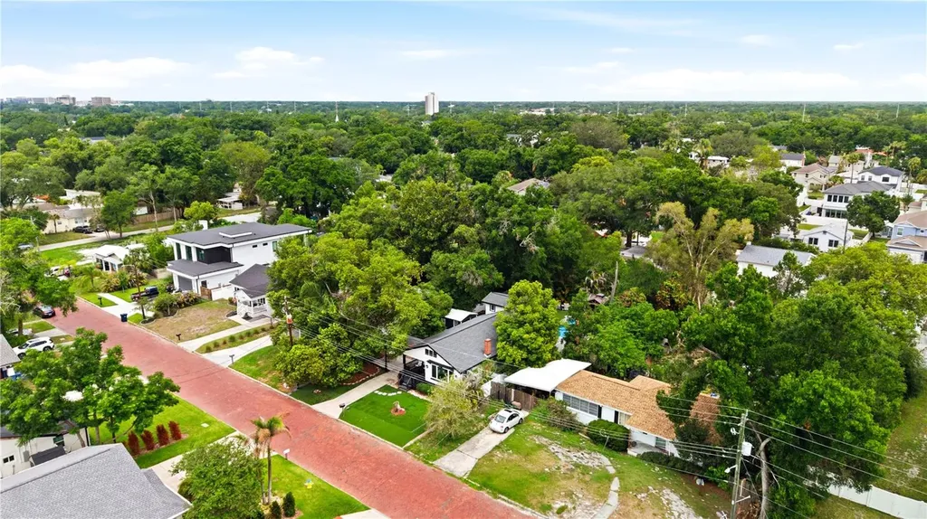 709 W Peninsular Street Tampa FL 33603