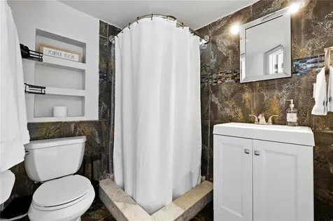 709 W Peninsular Street Tampa FL 33603