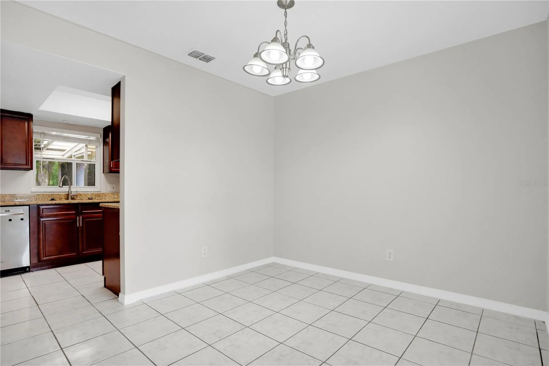 427 Elkwood Lane Orlando FL 32825