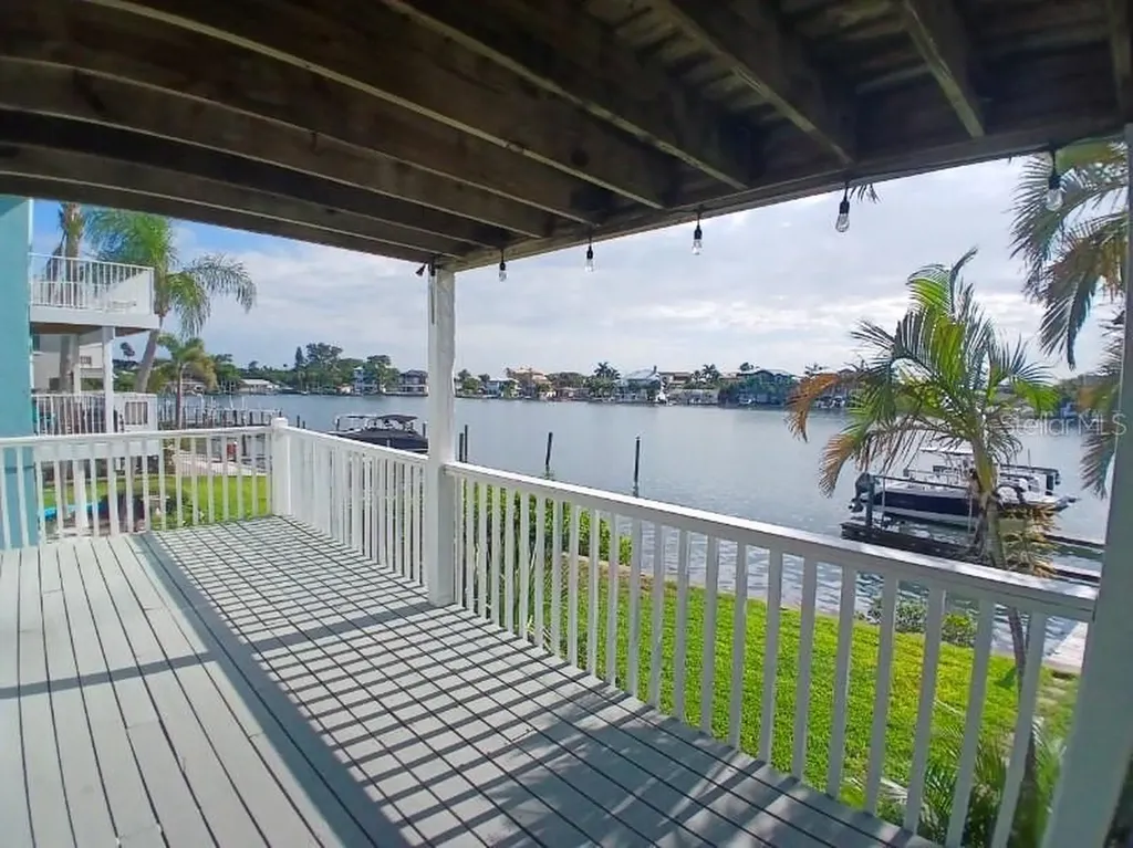 2505 Bay Boulevard Indian Rocks Beach FL 33785