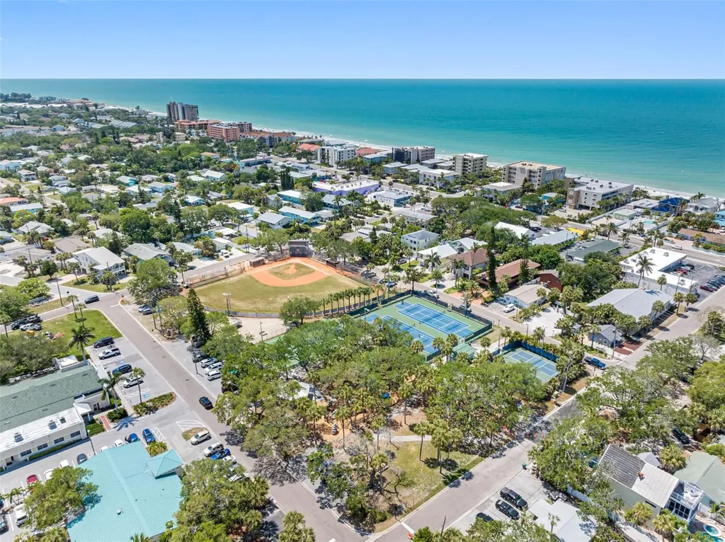 2505 Bay Boulevard Indian Rocks Beach FL 33785